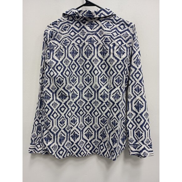 Chicos Womens No Iron Shirt  Medium Blue White Preppy Long Sleeve Button Up - Picture 8 of 9
